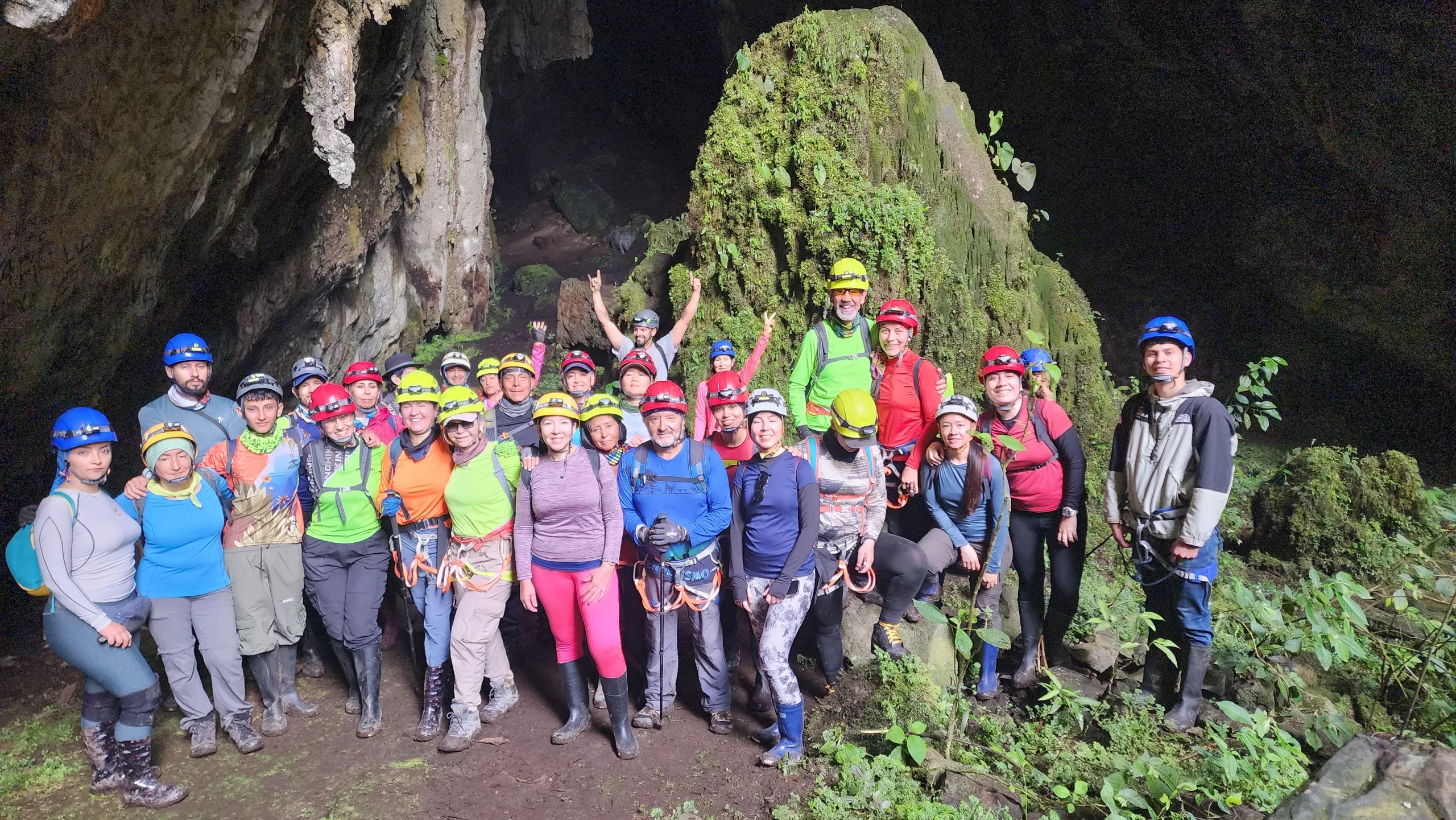 turistas el peñon santander bosques de pandora